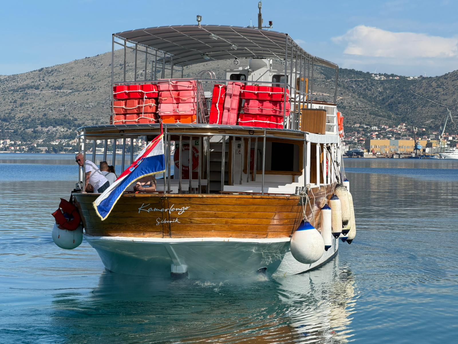 Croatian flag — Stern view