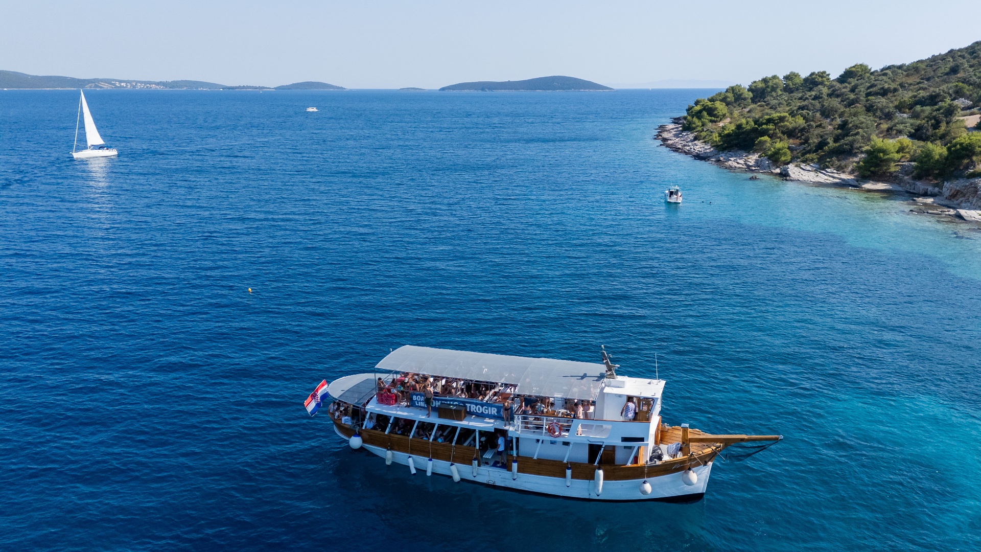 Hidden coves — Drvenik Veli